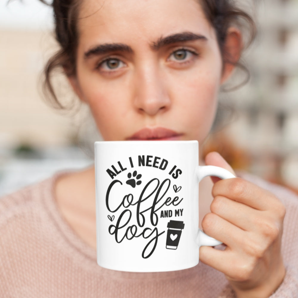Keramiktasse für Hundebesitzer, Aufdruck 'all I need is coffee and my dog'