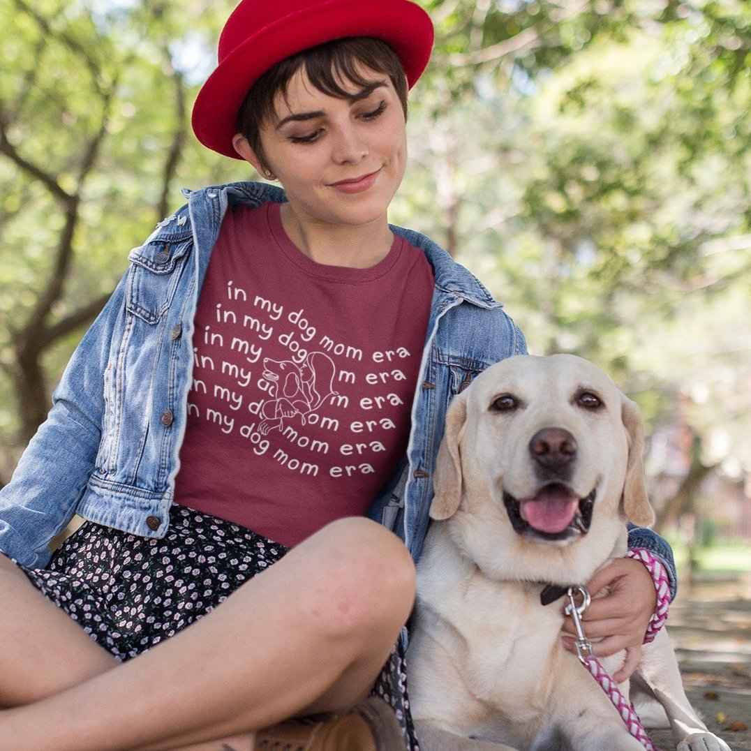 Unisex T-Shirt "in my dog mom era"