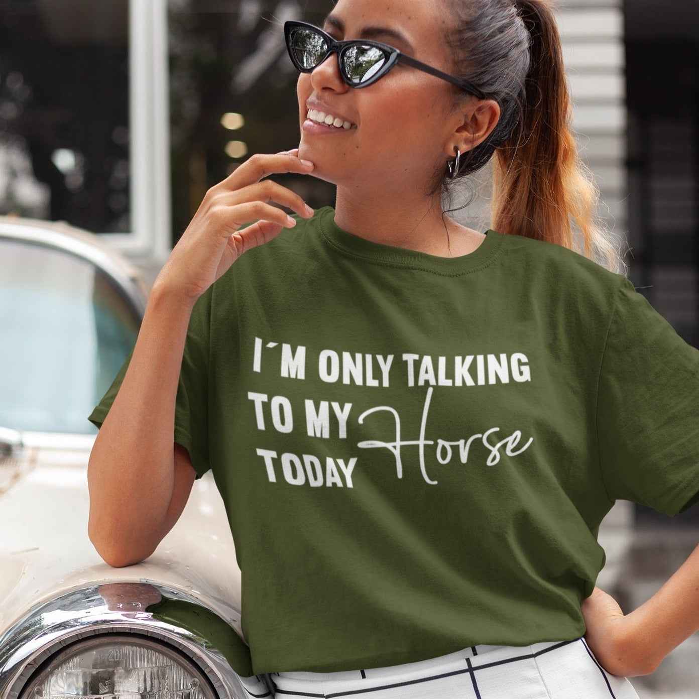 Pferdeshirt "only talking to my horse today" für Reiter-/innen