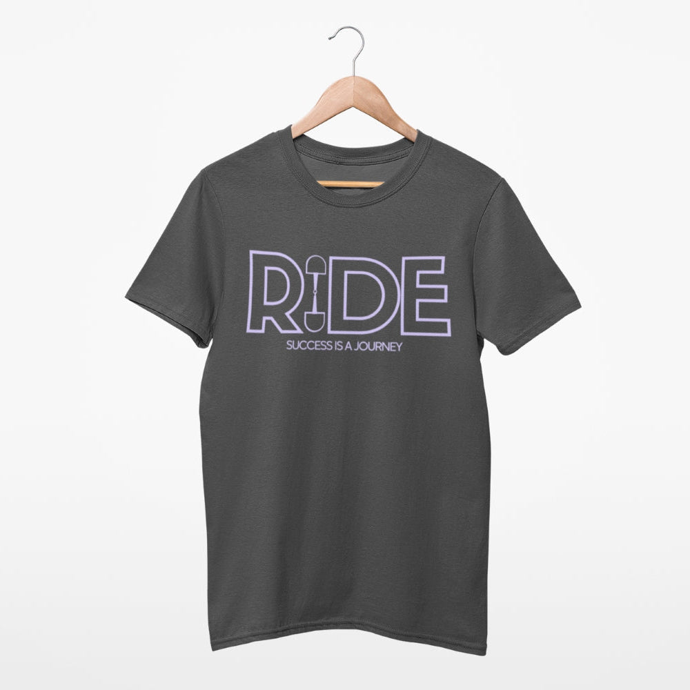 Reitshirt für Freizeitreiter und Turnierreiter, Aufdruck 'Ride- Success is a yourney' Shirtfarbe Grau