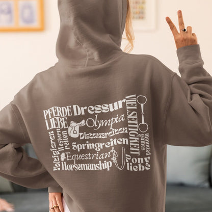 Unisex Hoodie ür Reiter/innen im Vintage-Design – vereint Westernreiten, Dressur, Springreiten und die gemeinsame Liebe zu Pferden. Ein Must-have für Pferdefans!