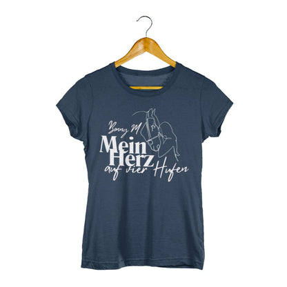 Damen Shirt 'Mein Herz auf vier Hufen' personalisiert mit Wunschnamen