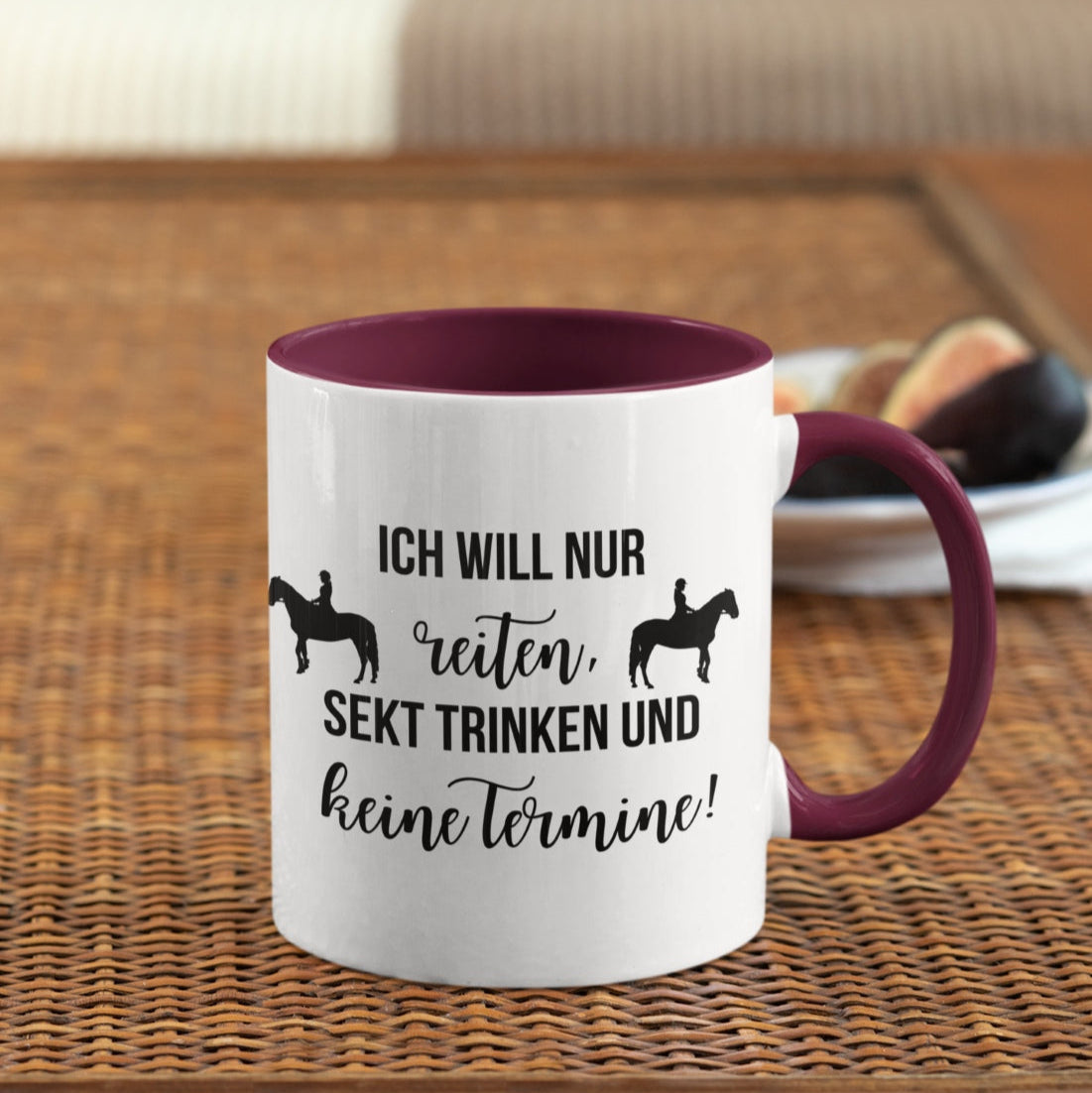 Pferdetasse mit lustigem Reiterspruch 'Ich will nur reiten, Sekt trinken und keine Termine.